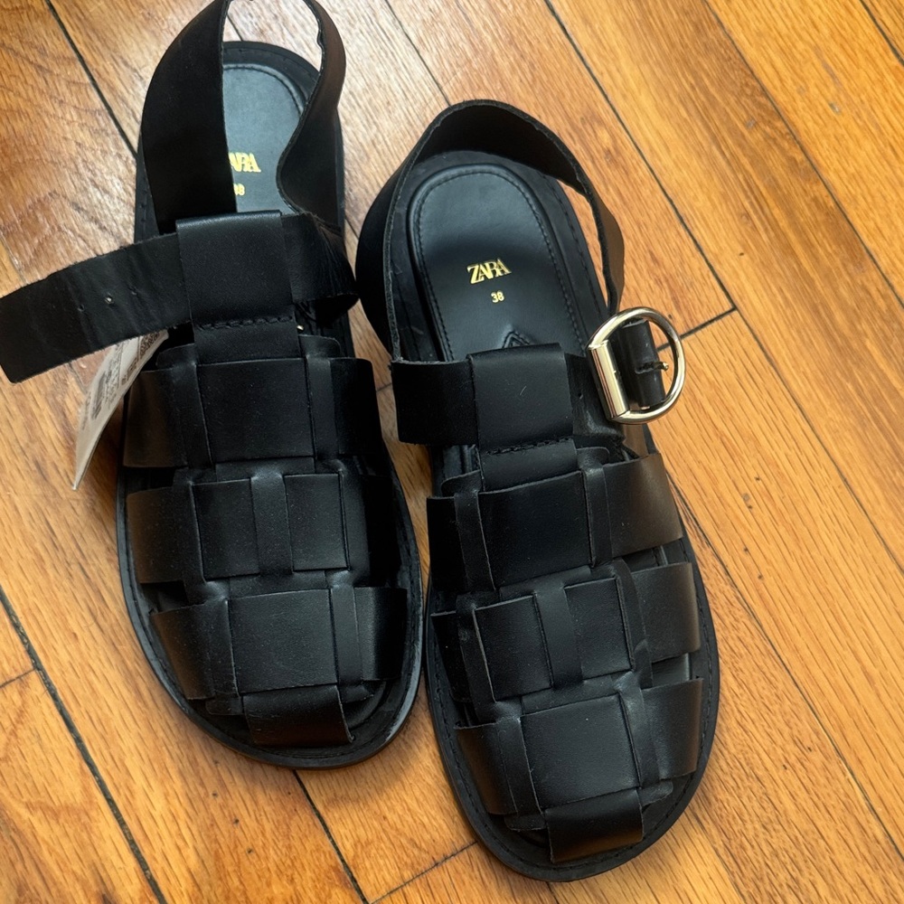 Zara Black Woven leather dad’s Sandals 38